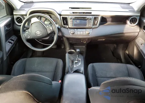 2015 Toyota Rav4 Xle z USA, uszkodzony, nr VIN 2T3WFREV0FW180960